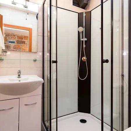 Roko Apartamento Punat